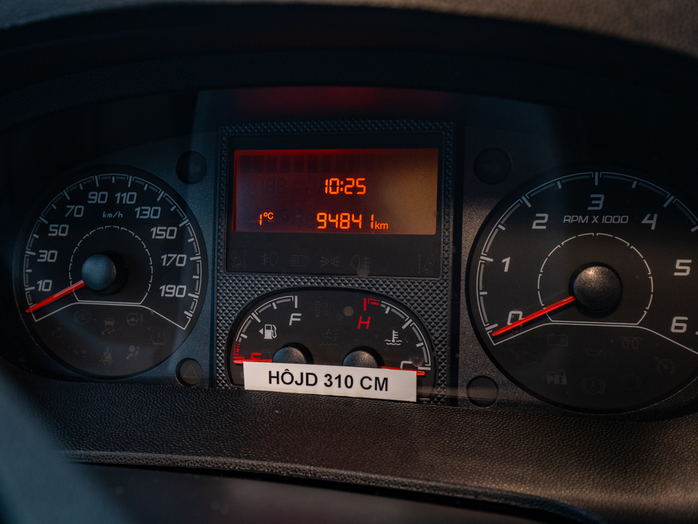 McLouis-MC4-73 *Långbäddar *Taksäng *Solcell-(2016)