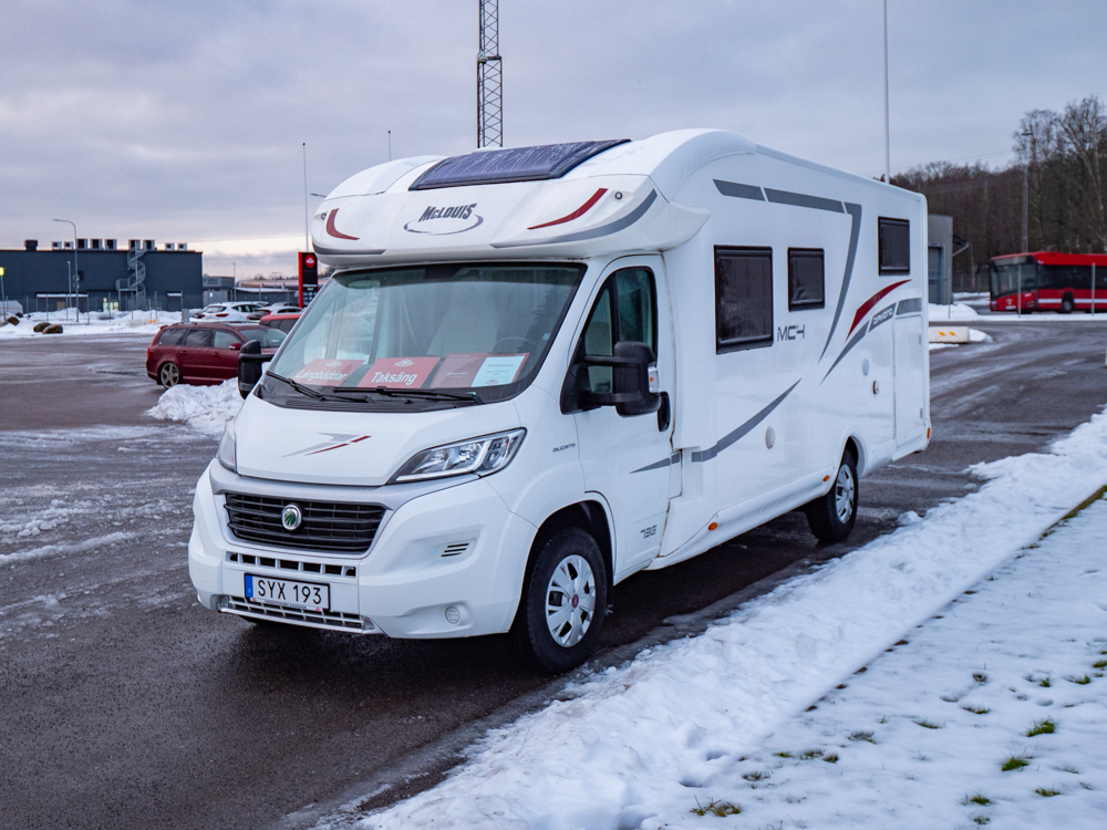 McLouis-MC4-73 *Långbäddar *Taksäng *Solcell-(2016)