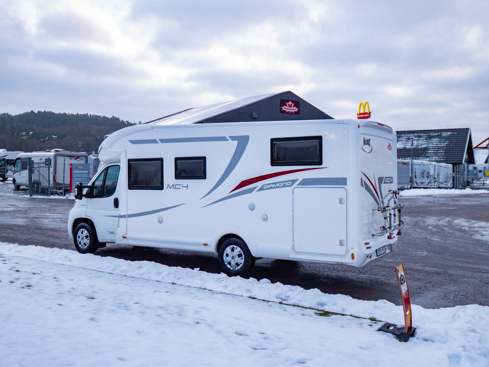 McLouis-MC4-73 *Långbäddar *Taksäng *Solcell-(2016)