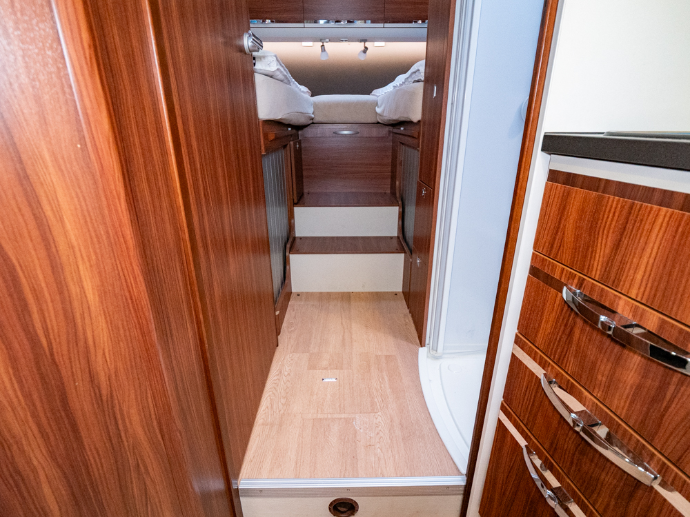 Adria-CORAL S 670 SL Platinum *Långbäddar-(2017)