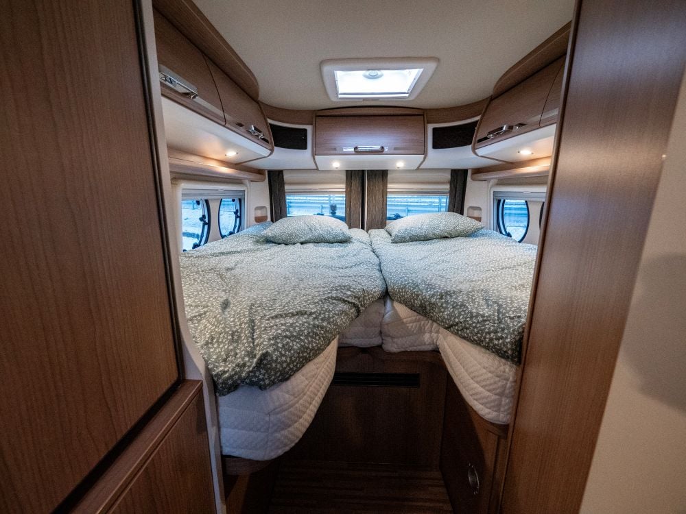 Malibu Carthago-MALIBU VAN 640 LE *Automat *Långbäddar *Solcell-(2017)