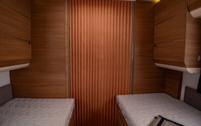 Hem 201 Adria-ADORA 573 UL *Långbäddar *Förtält *ALDE-(2015)