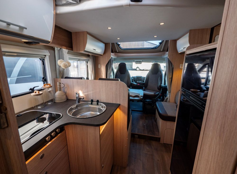 Sunlight-T 68 *Långbäddar *Taksäng-(2018)