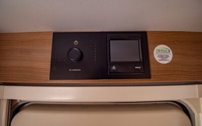 Hem 203 Adria-ADORA 573 UL *Långbäddar *Förtält *ALDE-(2015)