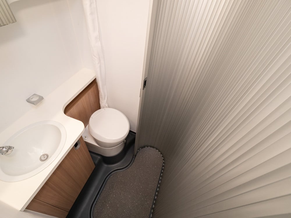 Sun Living-A-SERIES A 70 DK *AC bodel *Dragkrok *3500kg-(2018)-3057798