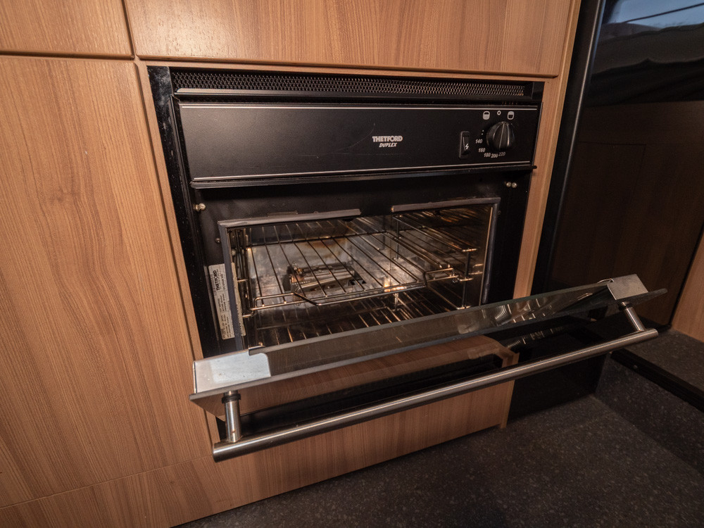 Sun Living-A-SERIES A 70 DK *AC bodel *Dragkrok *3500kg-(2018)-3057790