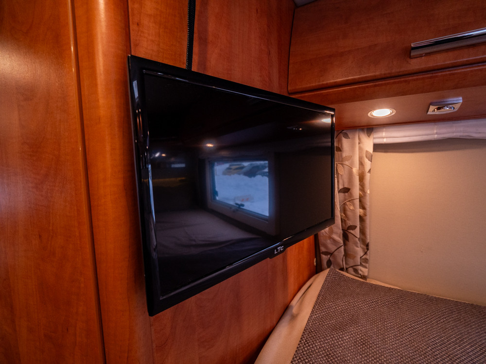 Carthago-CHIC C-LINE XL 5.5 LE *Solcell *Kamkedja *Alde-(2015)-3059702