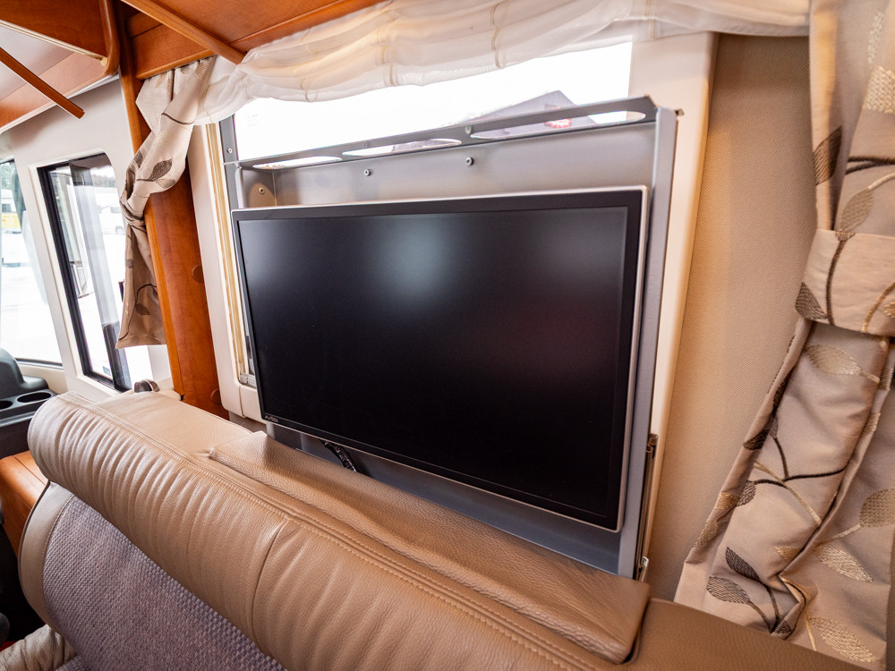 Carthago-CHIC C-LINE XL 5.5 LE *Solcell *Kamkedja *Alde-(2015)-3059704