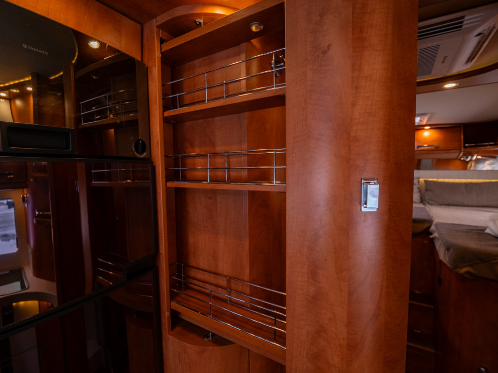 Carthago-CHIC C-LINE XL 5.5 LE *Solcell *Kamkedja *Alde-(2015)-3059693