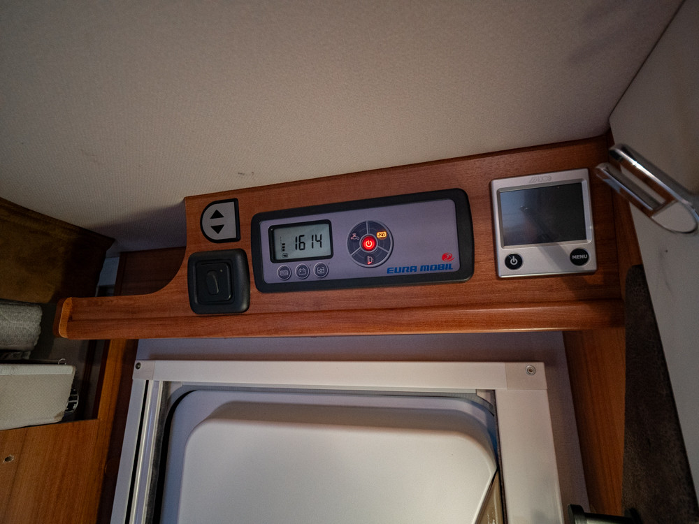 Eura Mobil-TT 670 SB *Alde *Solcell *Taksäng-(2014)-3044654