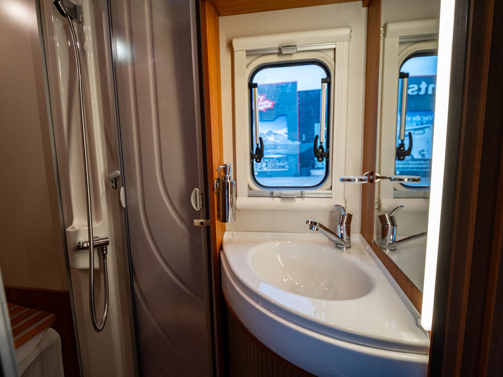 Eura Mobil-TT 670 SB *Alde *Solcell *Taksäng-(2014)-3044658