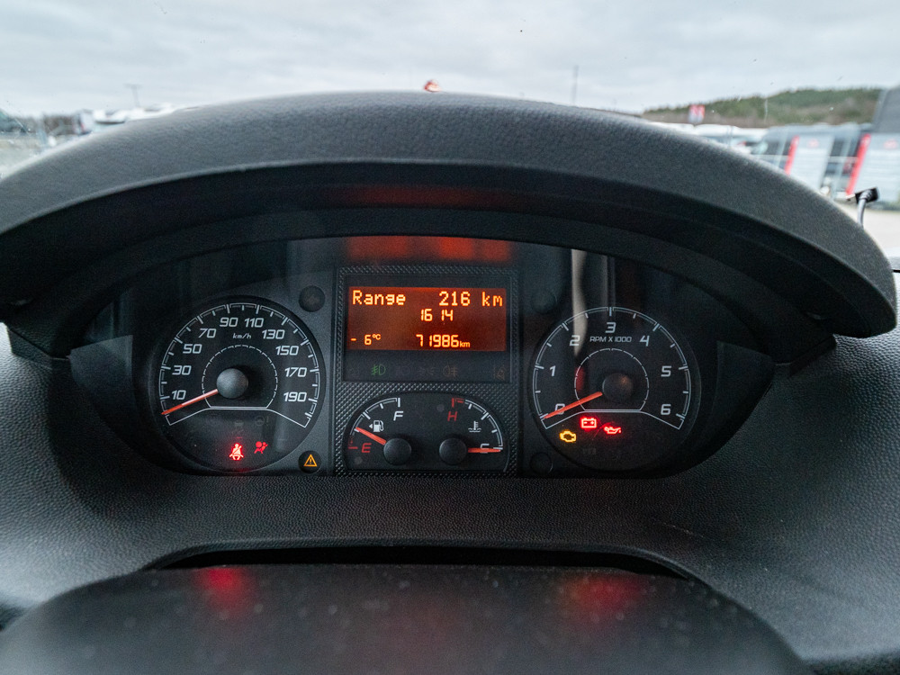 Eura Mobil-TT 670 SB *Alde *Solcell *Taksäng-(2014)-3044661