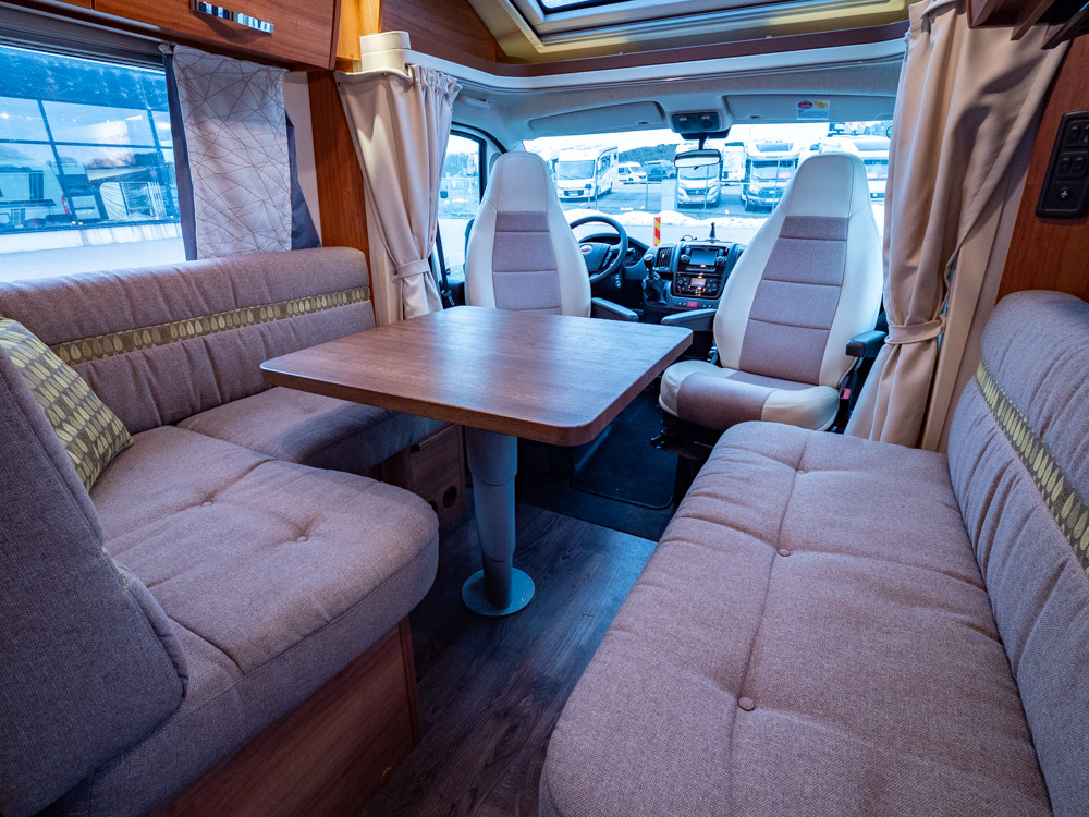 Eura Mobil-TT 670 SB *Alde *Solcell *Taksäng-(2014)-3044644