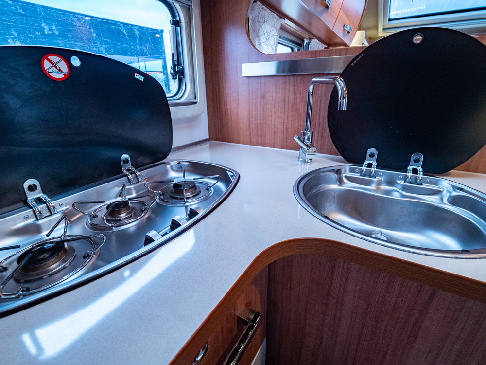 Eura Mobil-TT 670 SB *Alde *Solcell *Taksäng-(2014)-3044646