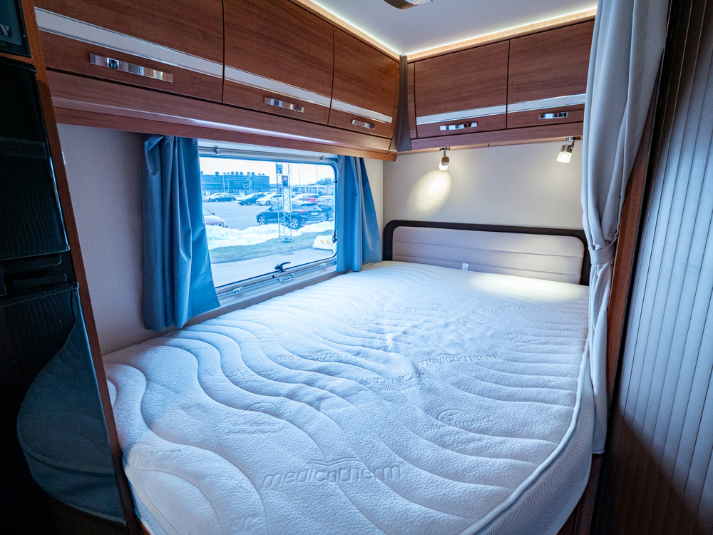 Eura Mobil-TT 670 SB *Alde *Solcell *Taksäng-(2014)-3044649