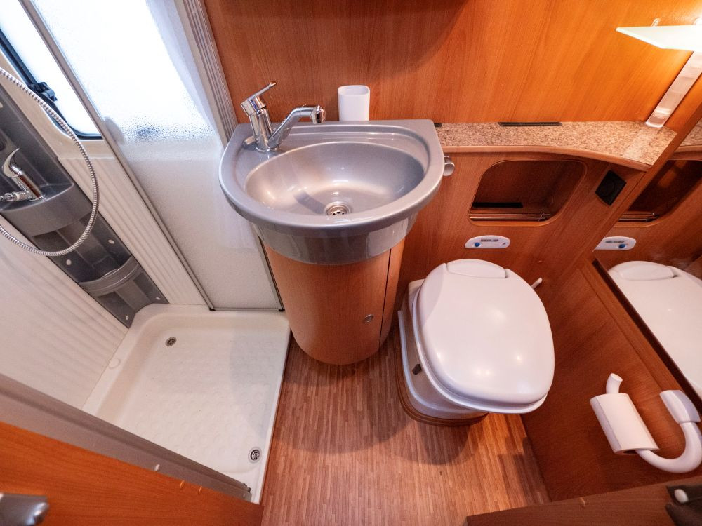 Dethleffs-RT 7014 *Långbäddar *Toa bak-(2009)-3066191