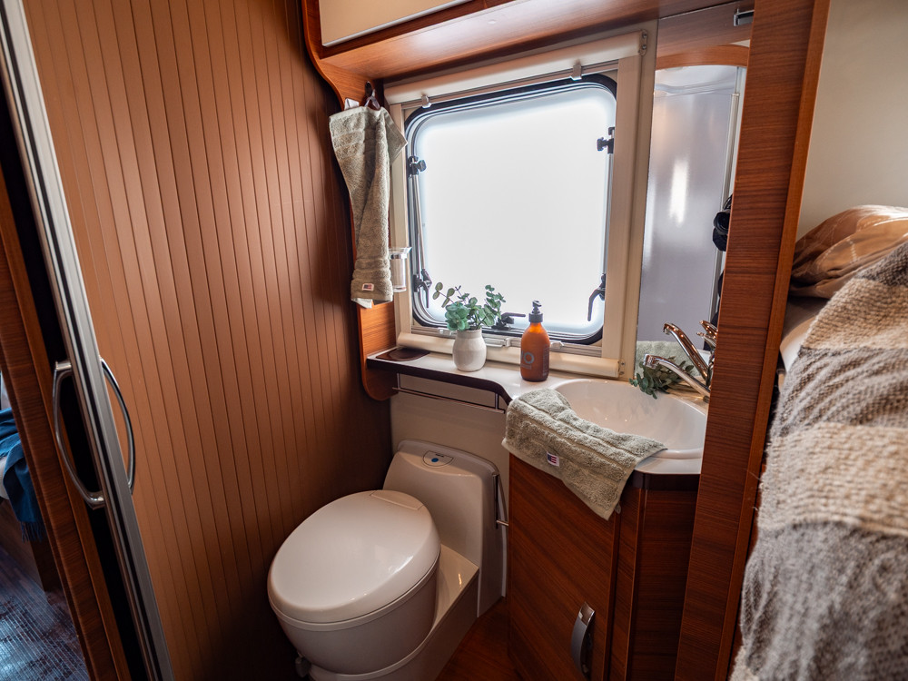 Elnagh-Baron 73 *Långbäddar *Taksäng *Solcell *AC-(2018)-3059643