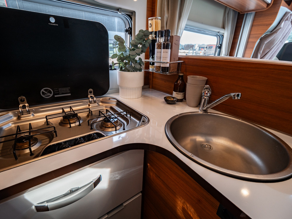 Elnagh-Baron 73 *Långbäddar *Taksäng *Solcell *AC-(2018)-3059634