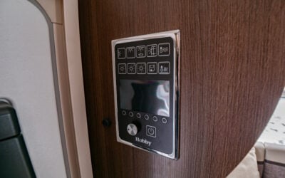 Hobby-560 UL PRESTIGE *Barnkammare *Truma-(2016)-3057826