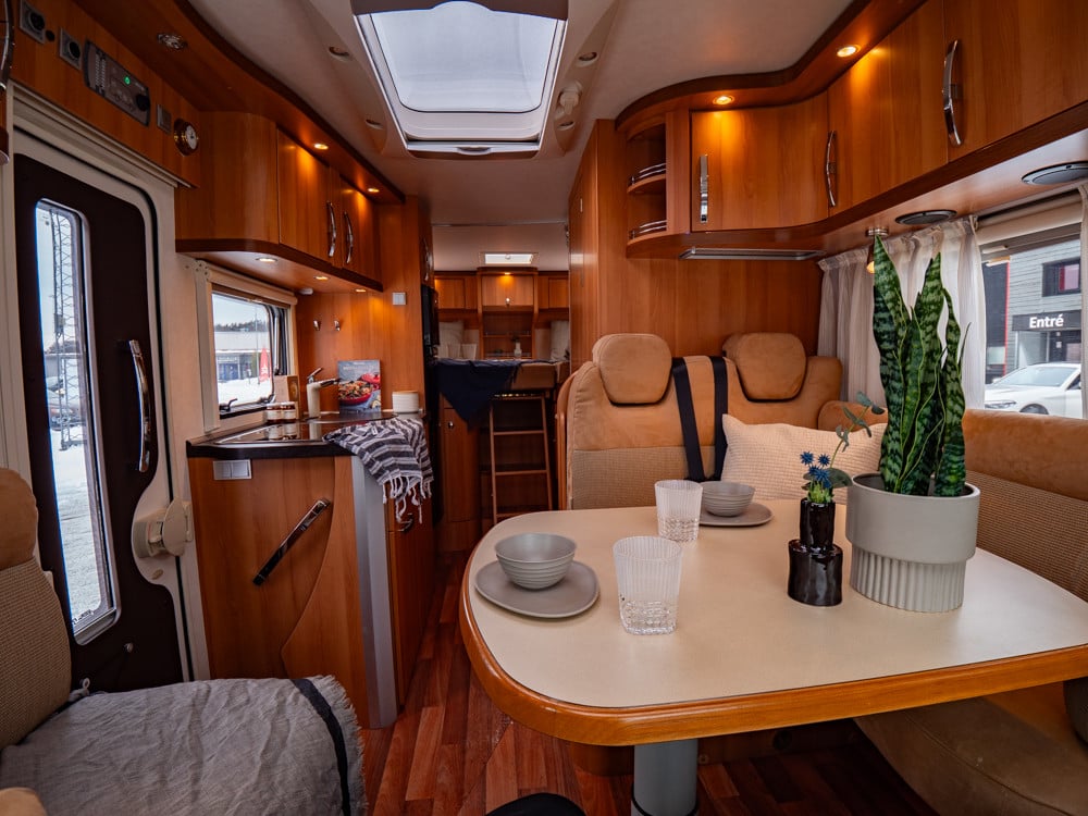 Hem 381 Hymer-T 674 CL BIANCO-LINE *Långbäddar *Solcell-(2013)-3052963