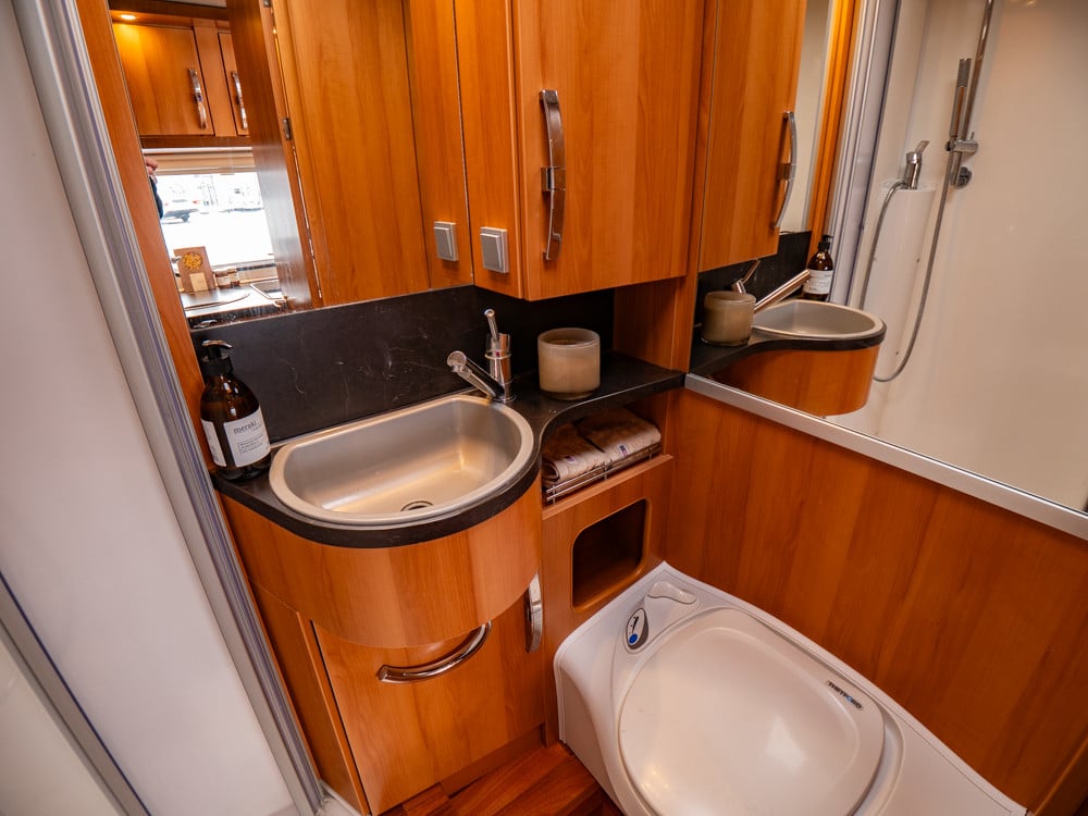 Hem 395 Hymer-T 674 CL BIANCO-LINE *Långbäddar *Solcell-(2013)-3052977