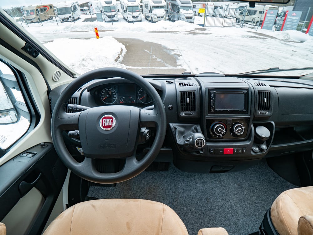 Hem 398 Hymer-T 674 CL BIANCO-LINE *Långbäddar *Solcell-(2013)-3052980