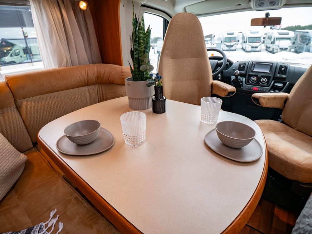 Hem 383 Hymer-T 674 CL BIANCO-LINE *Långbäddar *Solcell-(2013)-3052965