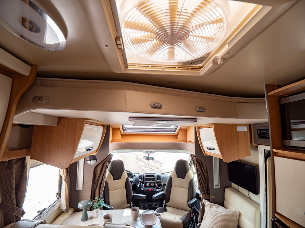 McLouis-MC4 379 *Queenbädd *Truma-(2020)-3060910