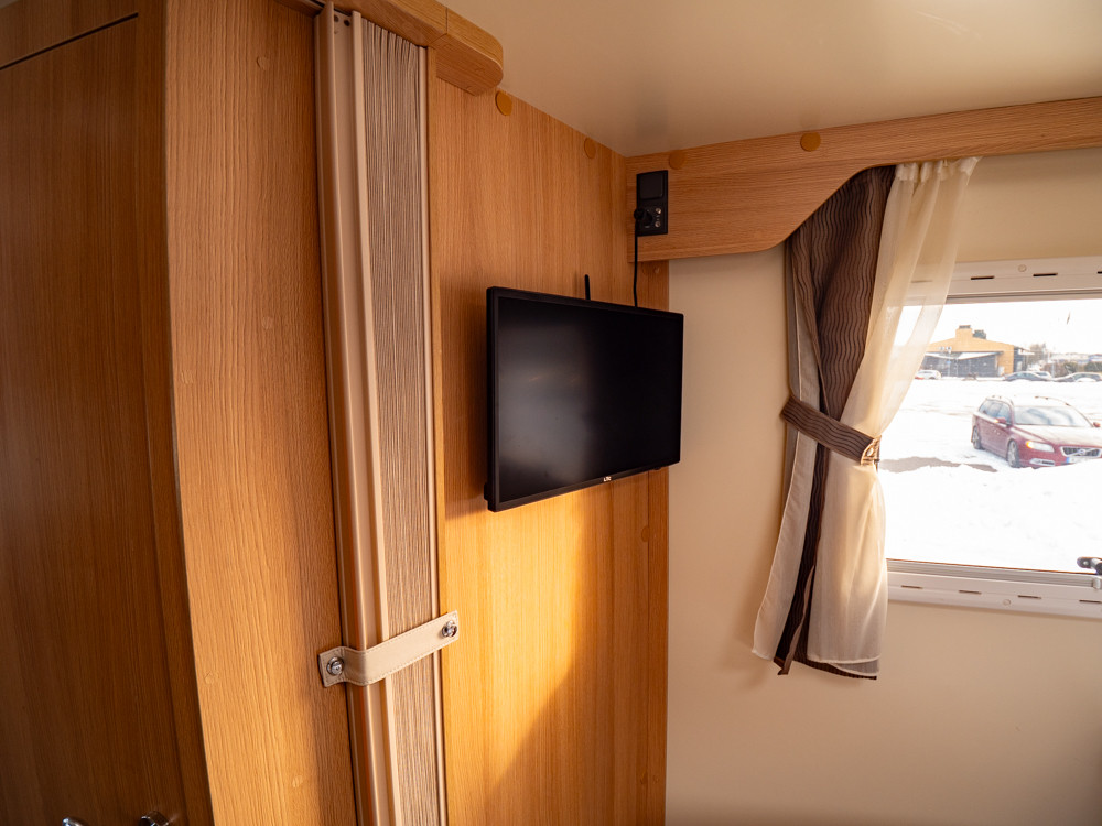 McLouis-MC4 379 *Queenbädd *Truma-(2020)-3060912