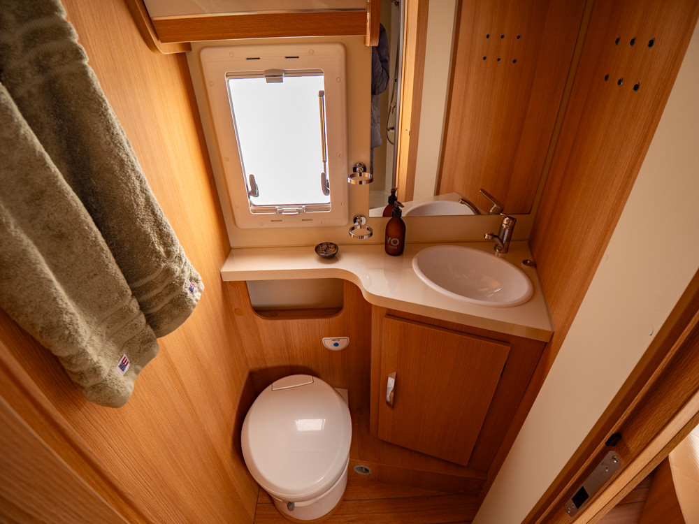 McLouis-MC4 379 *Queenbädd *Truma-(2020)-3060917