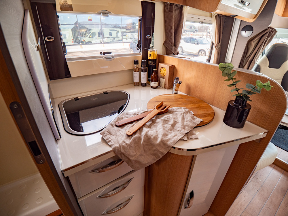 McLouis-MC4 379 *Queenbädd *Truma-(2020)-3060903