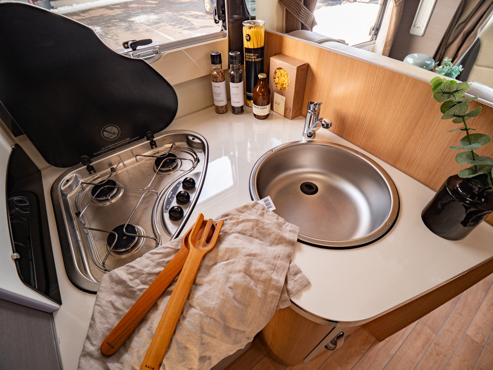 McLouis-MC4 379 *Queenbädd *Truma-(2020)-3060904