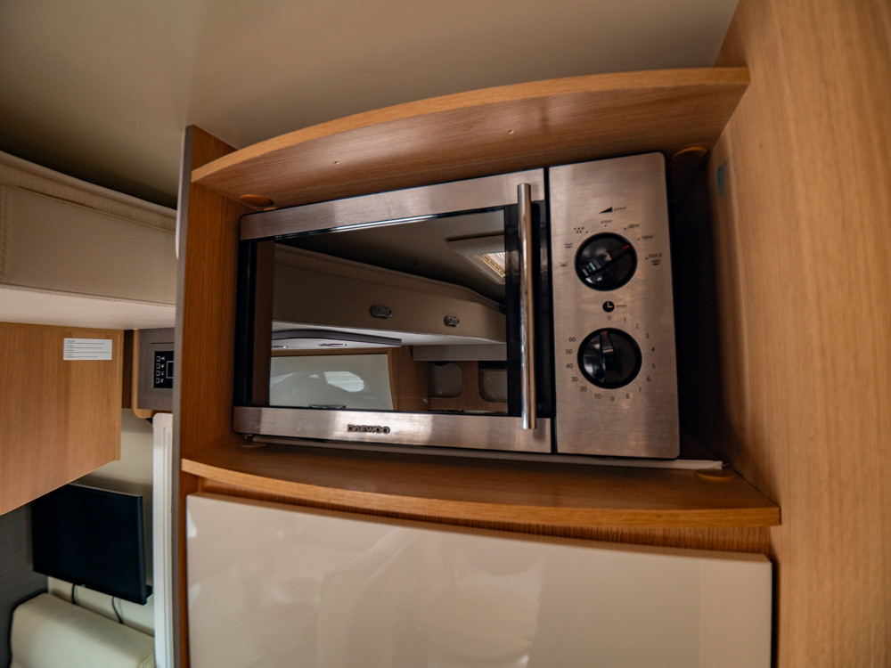 McLouis-MC4 379 *Queenbädd *Truma-(2020)-3060906