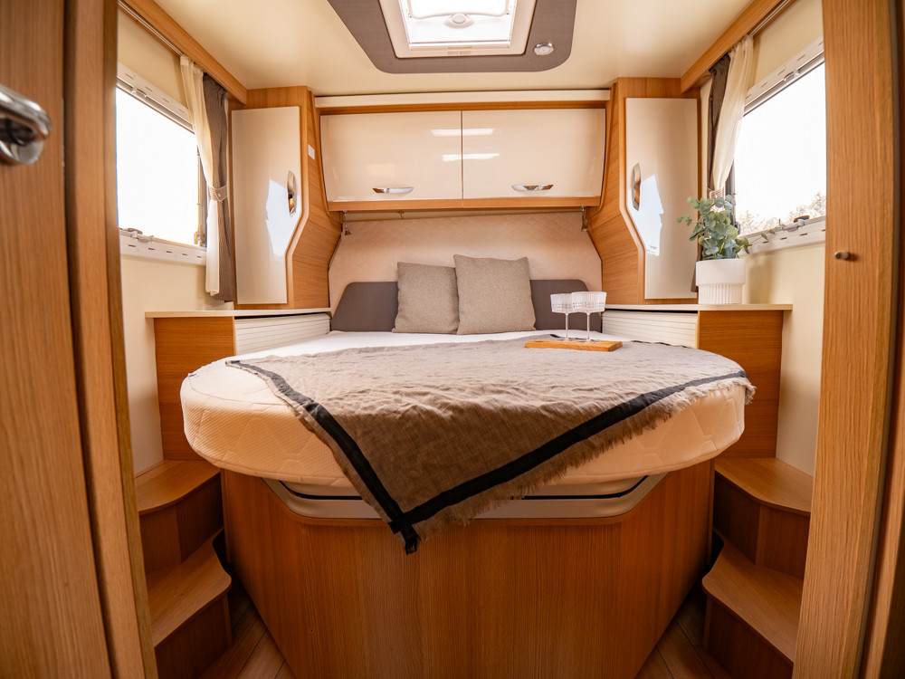 McLouis-MC4 379 *Queenbädd *Truma-(2020)-3060907