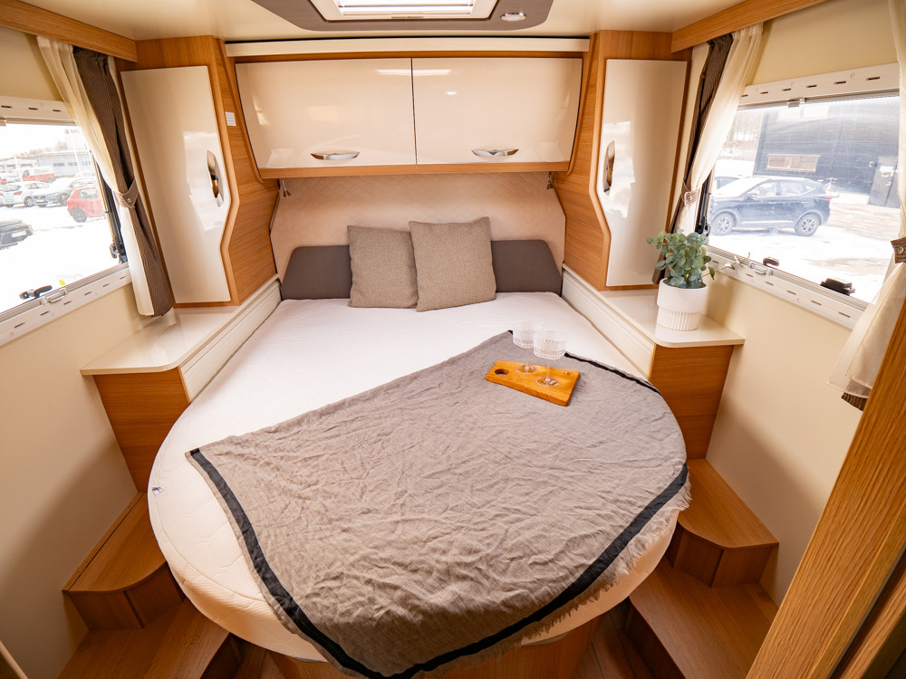 McLouis-MC4 379 *Queenbädd *Truma-(2020)-3060908