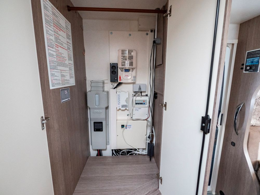 Hobby-620 CL PRESTIGE *Alde *Förtält-(2021)-3060940