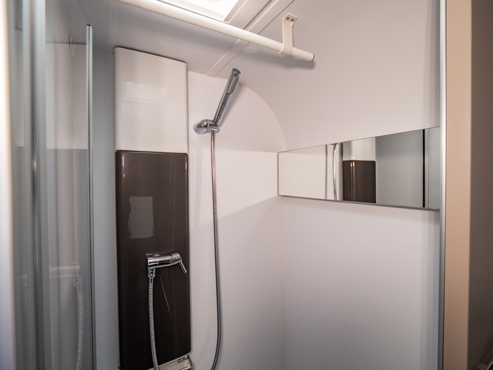 Adria-ALPINA 663 HT *Queenbädd *ALDE *Frontkök-(2022)