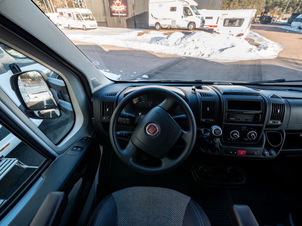 Sunlight-T 68 *Långbäddar *Taksäng-(2018)