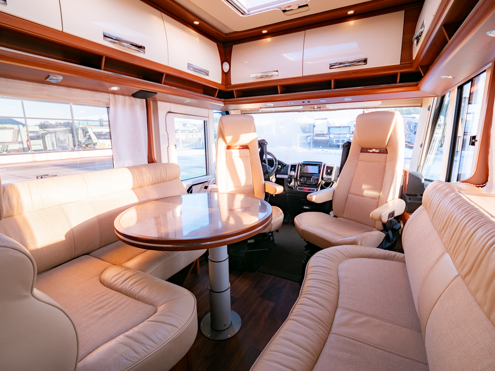 Carthago-CHIC E-LINE I 55 XL LINER *Långbäddar *AC bodel-(2018)