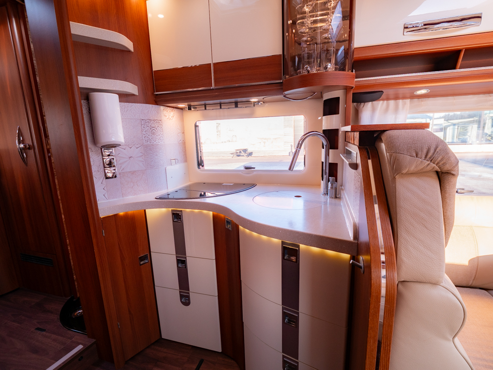 Carthago-CHIC E-LINE I 55 XL LINER *Långbäddar *AC bodel-(2018)