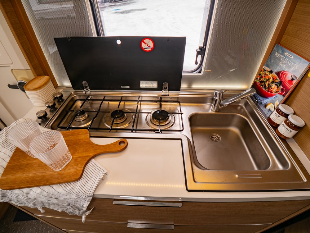 Adria-ADORA 573 UL *Långbäddar *Förtält *ALDE-(2015)