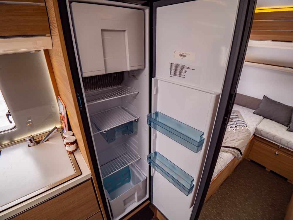 Adria-ADORA 573 UL *Långbäddar *Förtält *ALDE-(2015)