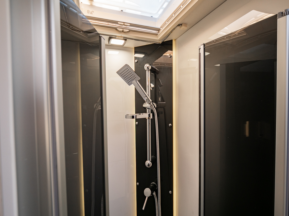 Chausson-788 TITANIUM PREMIUM *Automat *Queenbädd-(2023)