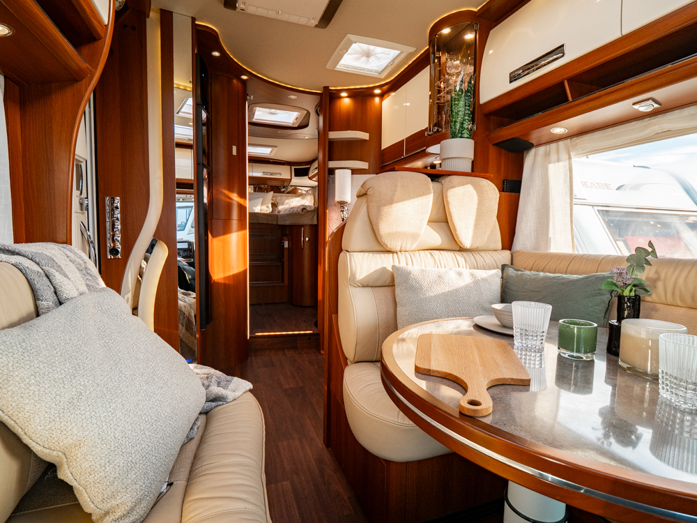 Carthago-CHIC E-LINE I 55 XL LINER *Långbäddar *AC bodel-(2018)