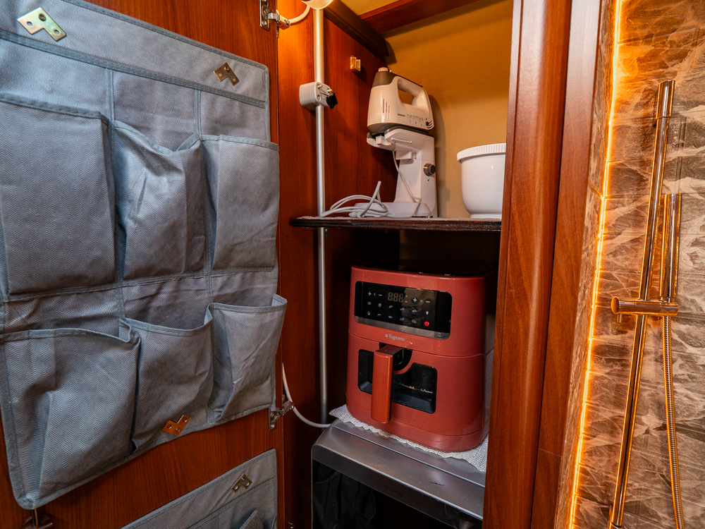 Carthago-CHIC E-LINE I 55 XL LINER *Långbäddar *AC bodel-(2018)