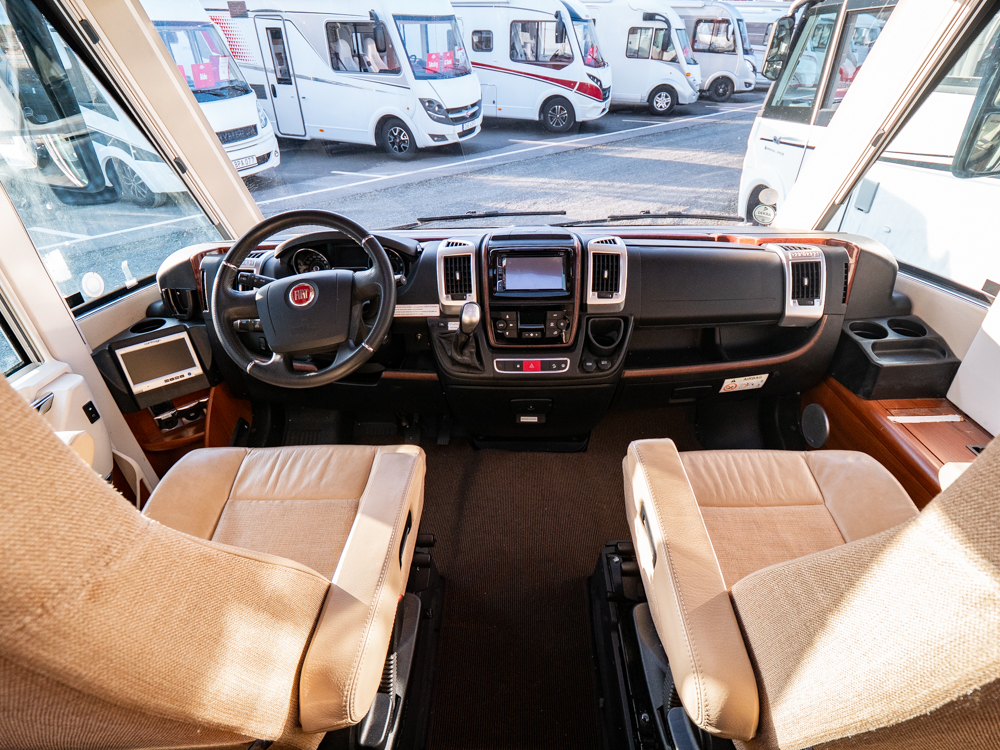 Carthago-CHIC E-LINE I 55 XL LINER *Långbäddar *AC bodel-(2018)