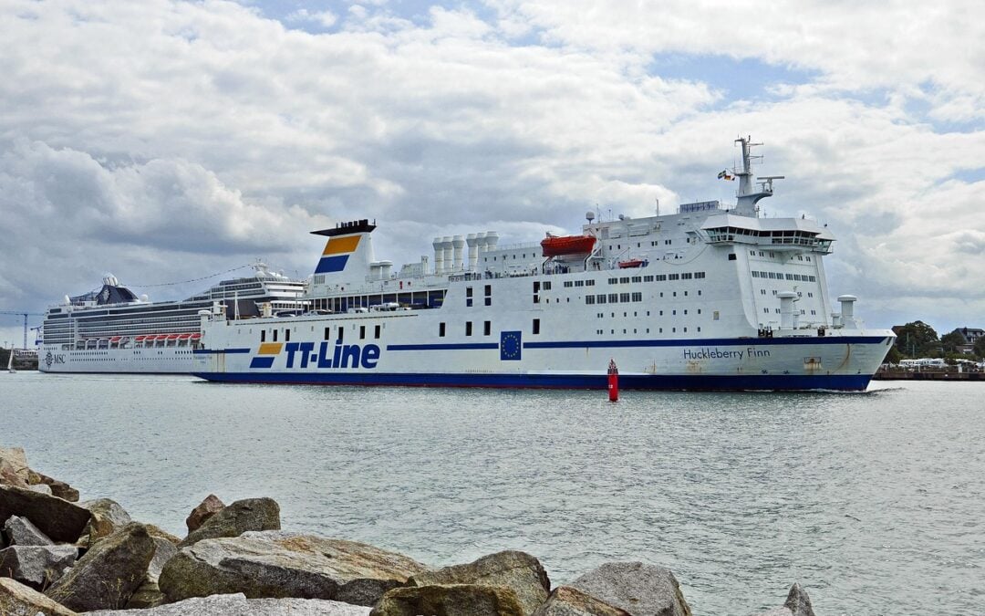 Ta husbilen mellan Trelleborg och Rostock