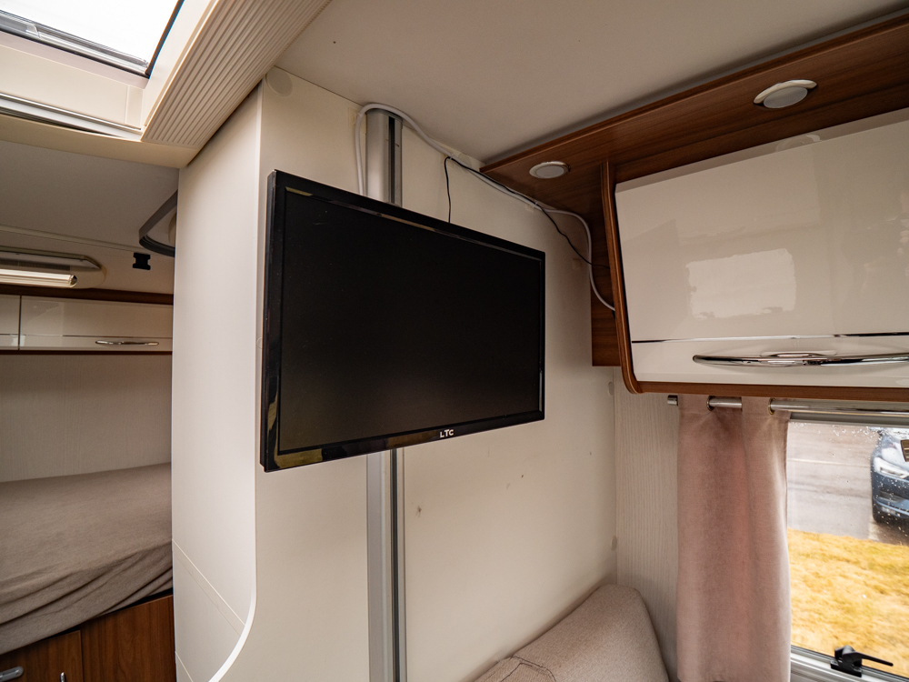 Pilote-G 600 G *Automat *Låg skatt *3500kg *Under 6m-(2019)