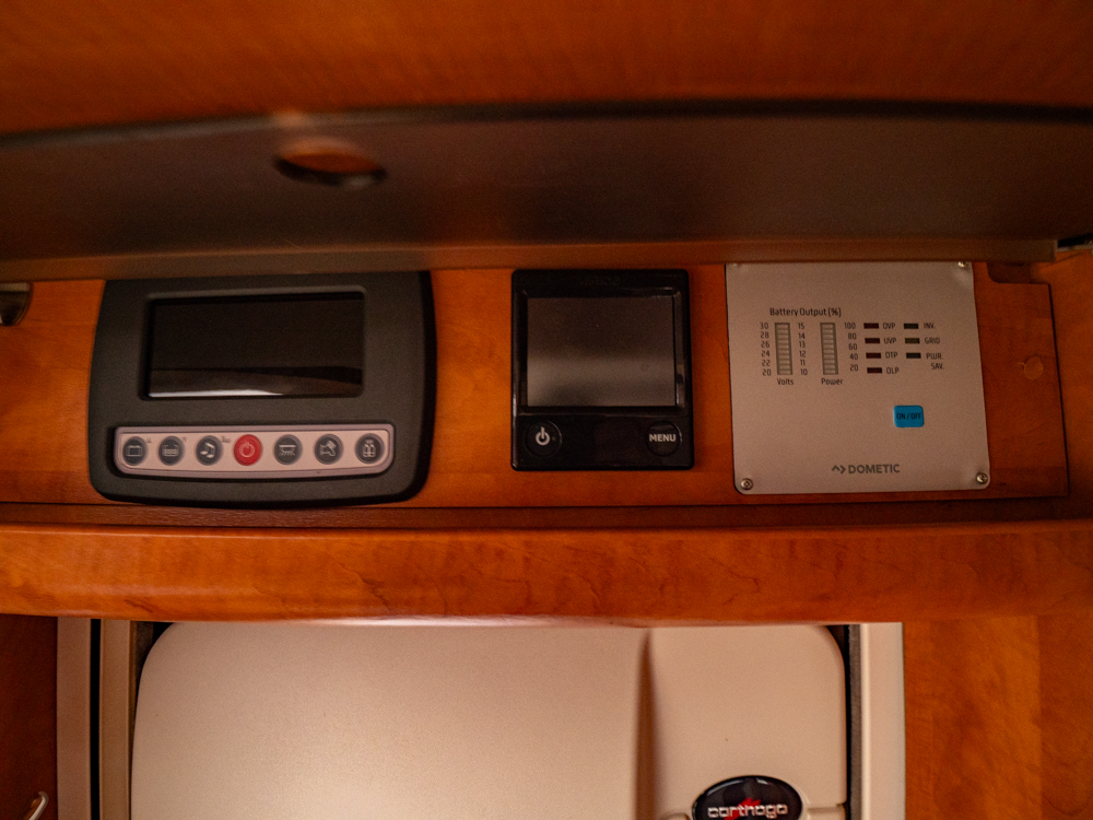 Carthago-CHIC C-LINE I 6.2 XL *Queenbädd *AC bodel-(2019)