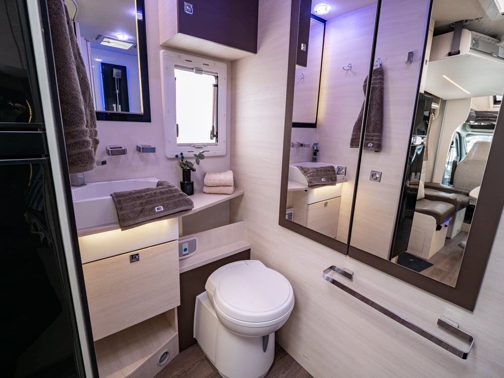 Chausson-630 WELCOME *Långbäddar *Solcell-(2017)